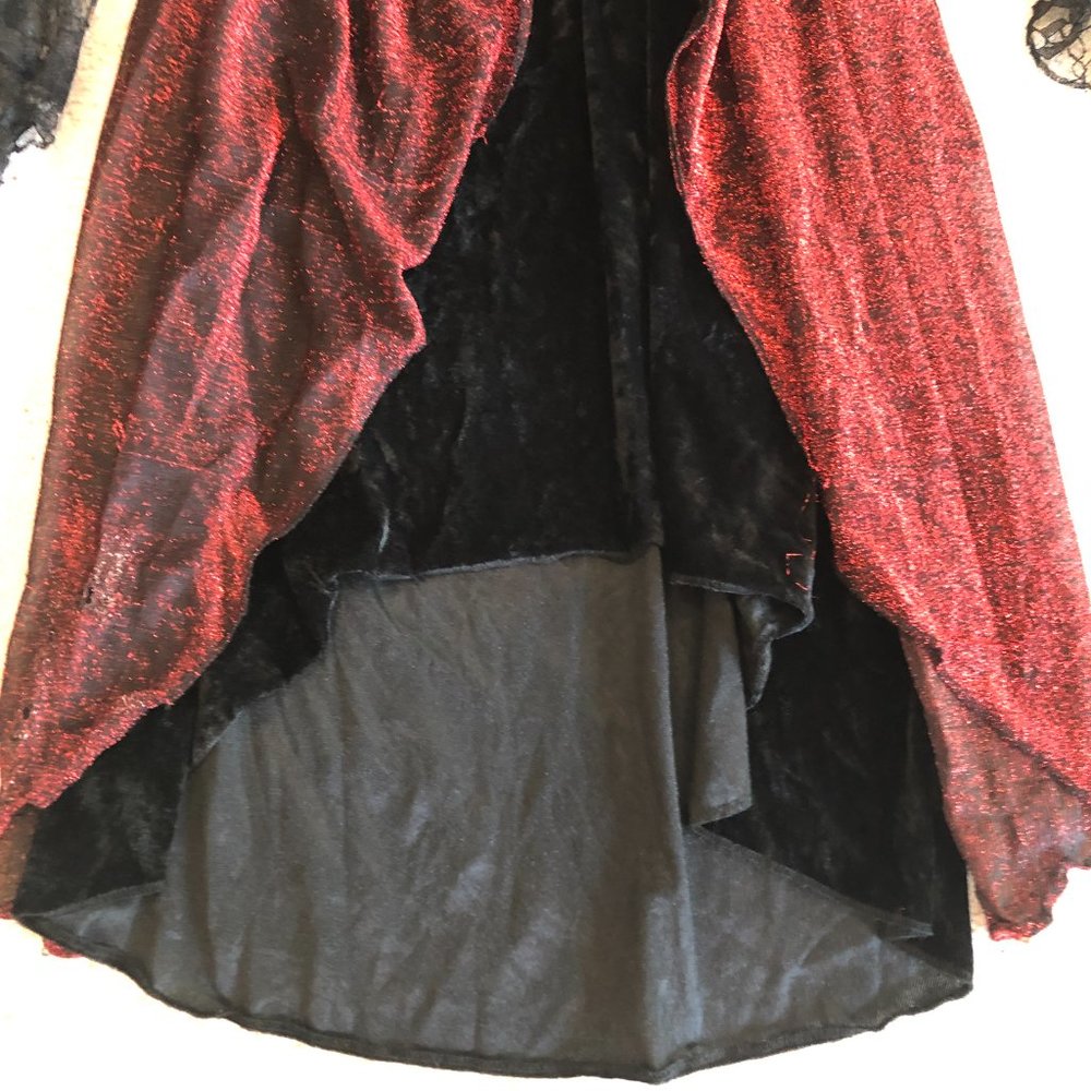 Disguise Princess Vampira Deluxe Costume Halloween Girls Black Red Velvety Dress - Picture 6 of 10